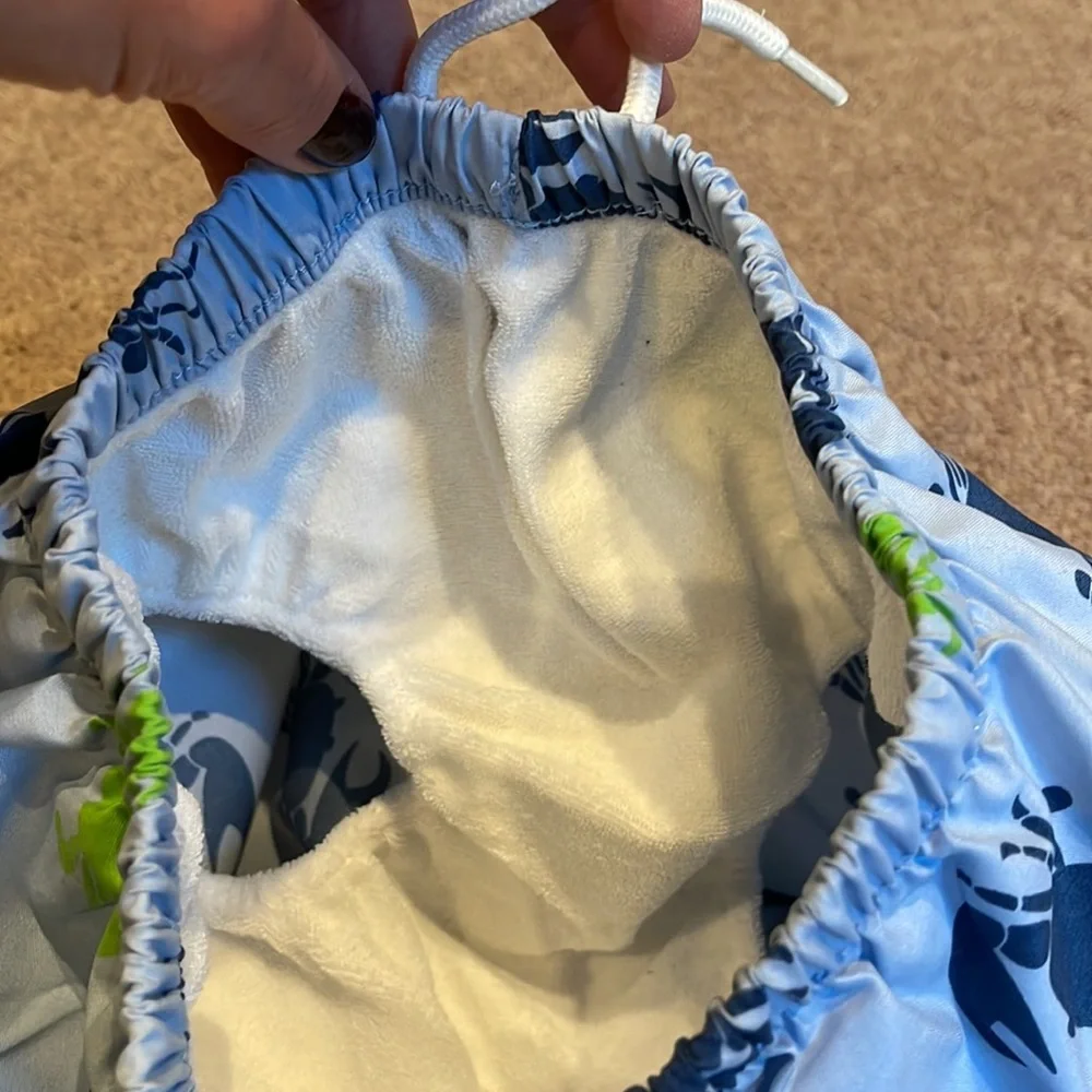 Set of 1 swimsuit (Archimede) & 1 shorts (Splendid)